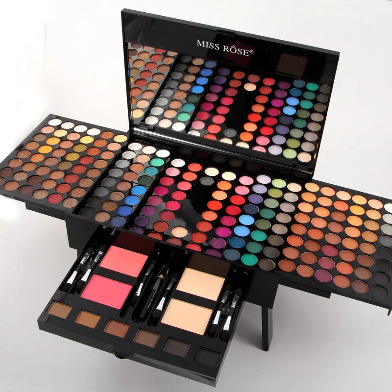 Piano-shaped makeup palette with 190 colour pans including eyeshadows, blush, and face powder