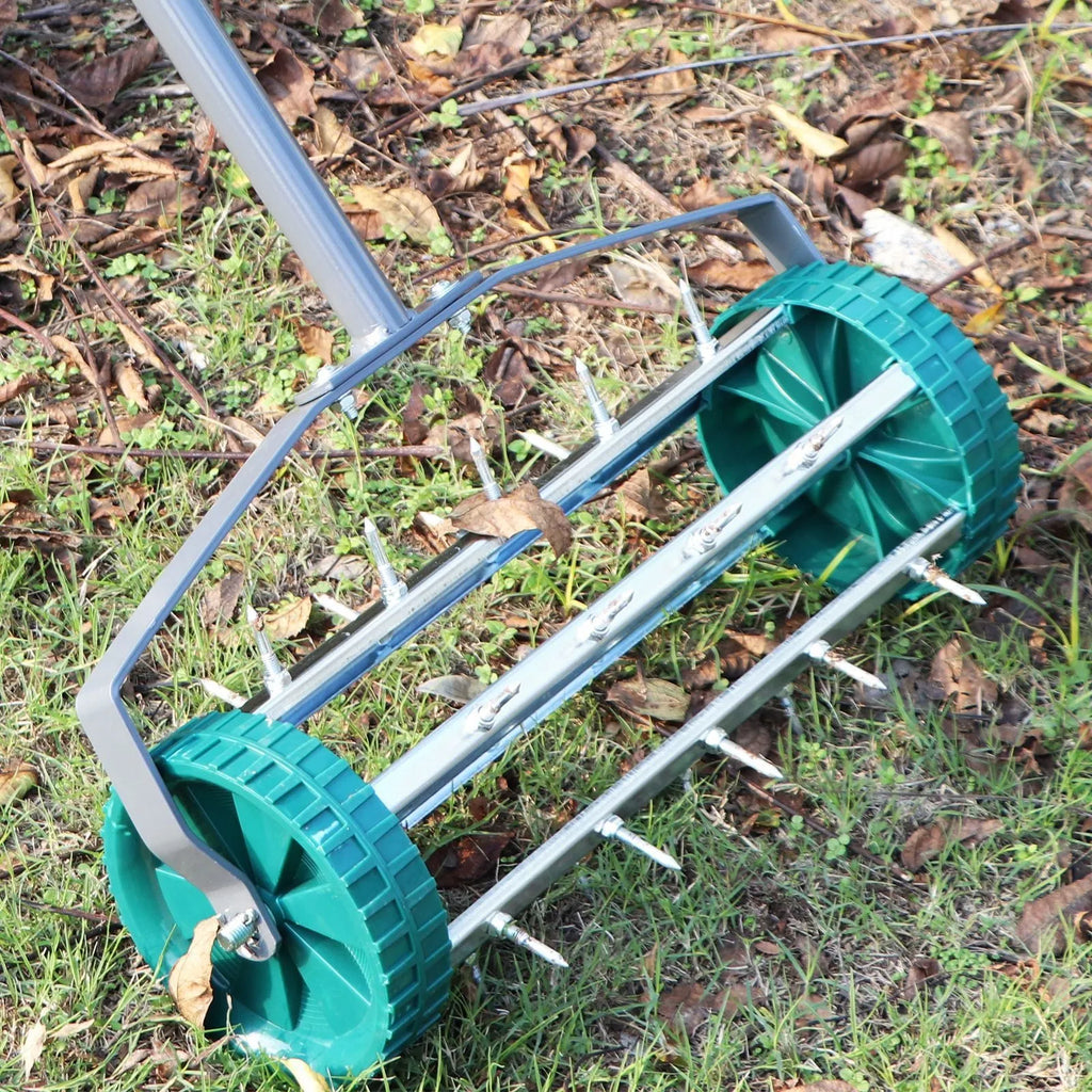 Manual lawn aerator and scarifier with A3 steel soil ripper head, 45x24x22cm garden tool