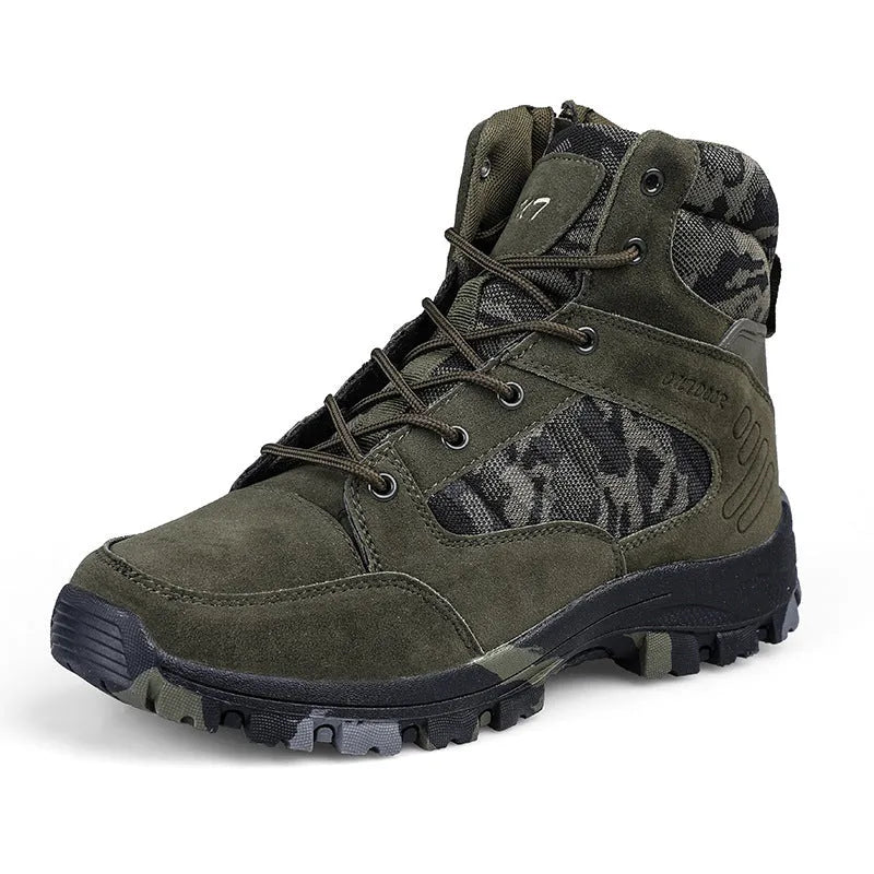 Men's high-top hiking shoes in black camouflage colour with artificial PU upper and metal detail.