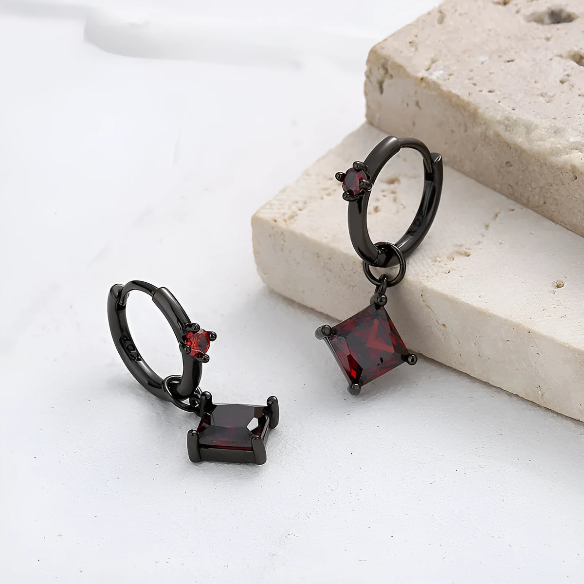 Black gold geometric earrings in 925 sterling silver with 7mm square drill and 28mm height, duplicate pair