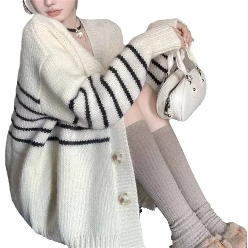 Polyester cardigan with 3D pattern and button collar in Japanese Korean casual style
