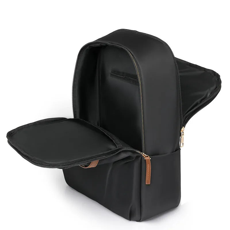 Large capacity Oxford cloth travel bag in black or beige with waterproof finish and multiple zip compartments